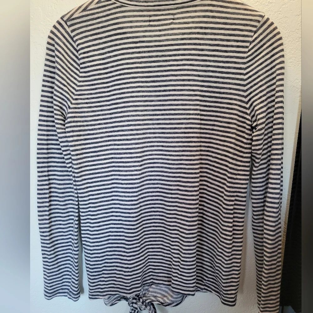 Madewell Women's Side Tide Blue and White Striped Long Sleeve T Shirt Size M - Picture 4 of 11